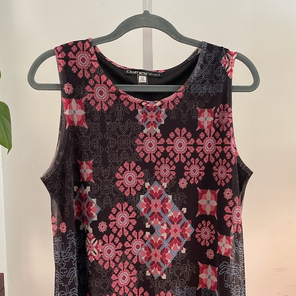 Clotheshead tunic/ 2 layers, asymmetrical side hem, abstract design, Sz L, LOVE! - Picture 2 of 10